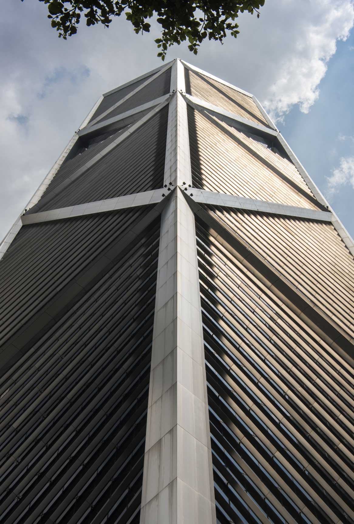 ilham-tower-img3-
